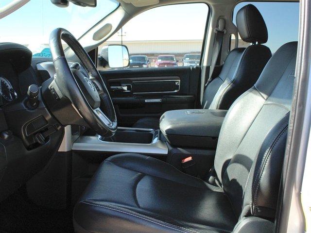 Used 2017 RAM 2500 Laramie w/ Sport Appearance Group AWD/4WD image 14