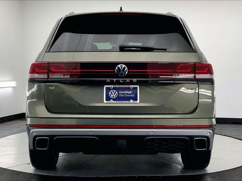 Certified 2025 Volkswagen Atlas Peak Edition SE AWD/4WD image 6