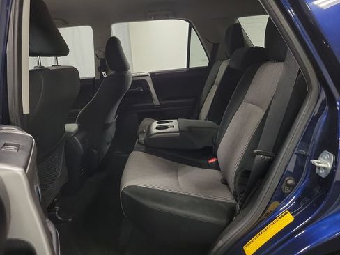 Used 2017 Toyota 4Runner SR5 AWD/4WD image 25