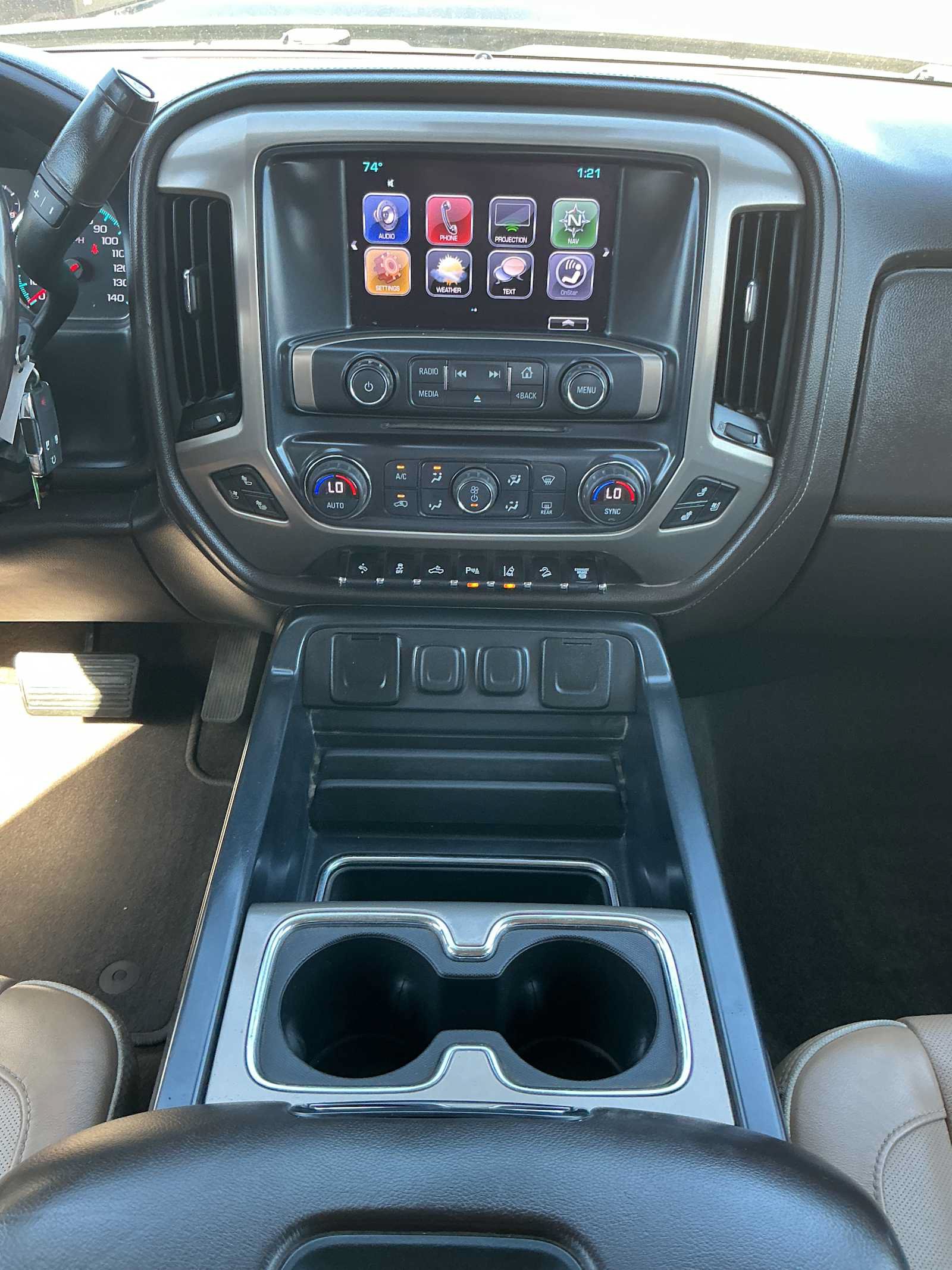 Used 2017 GMC Sierra 2500 Denali w/ Duramax Plus Package AWD/4WD image 16