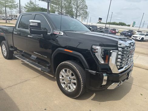 Used 2024 GMC Sierra 2500 Denali w/ Denali Reserve Package image 5