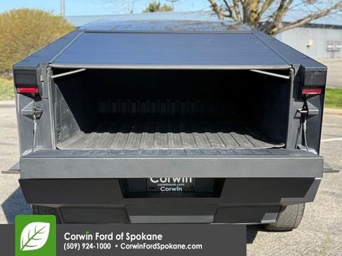 Used 2025 Tesla Cybertruck AWD Crew Cab image 17