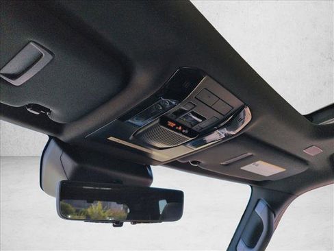 Used 2025 Lexus GX 550 w/ Accessory Package (2T) image 20