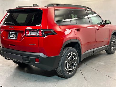 New 2026 Jeep Cherokee Laredo AWD/4WD image 5