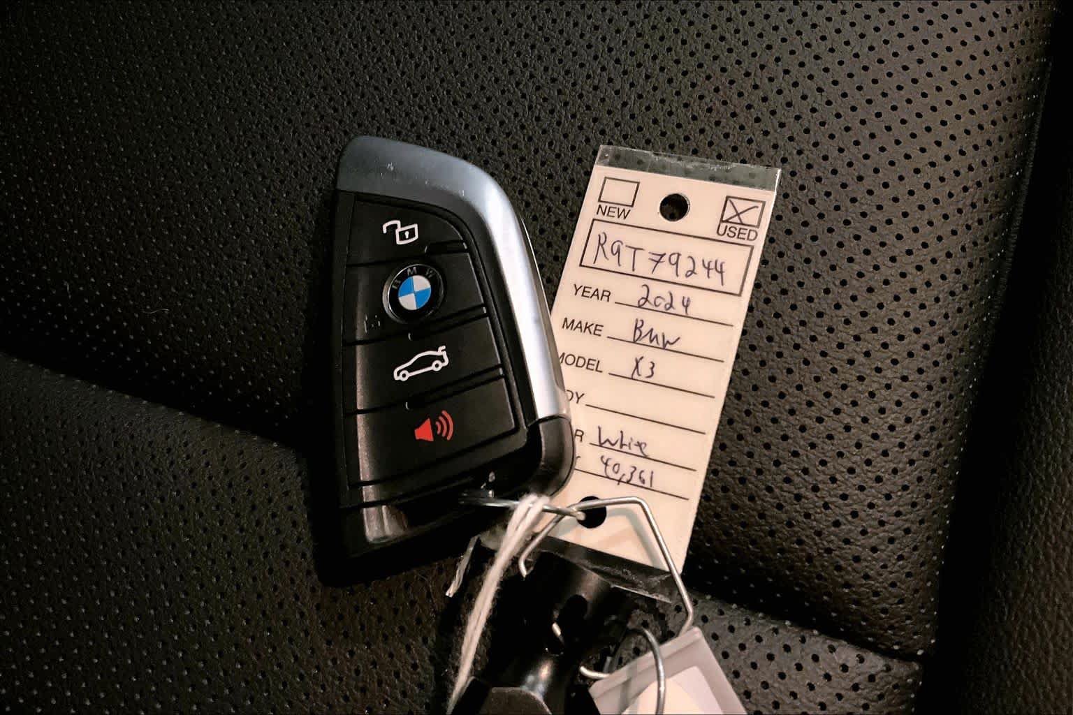 Used 2024 BMW X3 xDrive30i w/ Convenience Package AWD/4WD image 14
