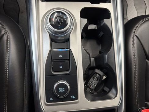 Used 2023 Ford Explorer XLT w/ Equipment Group 202A AWD/4WD image 28