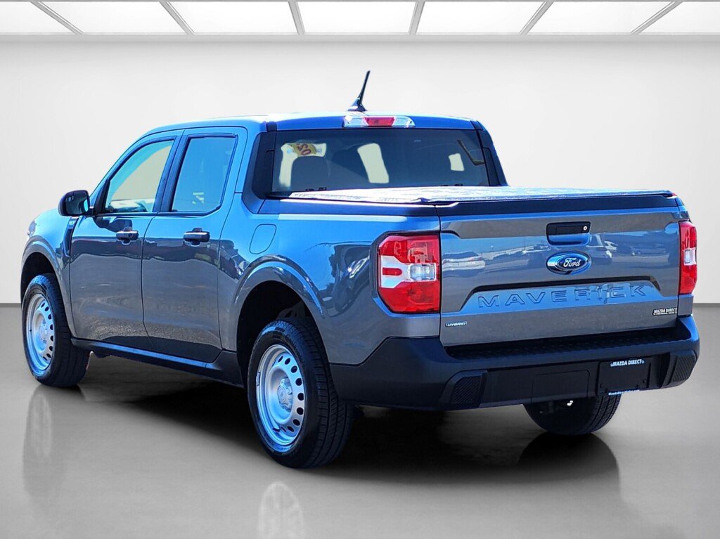 Used 2024 Ford Maverick XLT FWD image 3