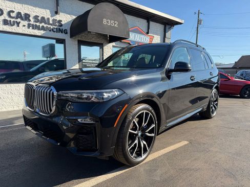 Used 2019 BMW X7 xDrive50i w/ M Sport Package image 2