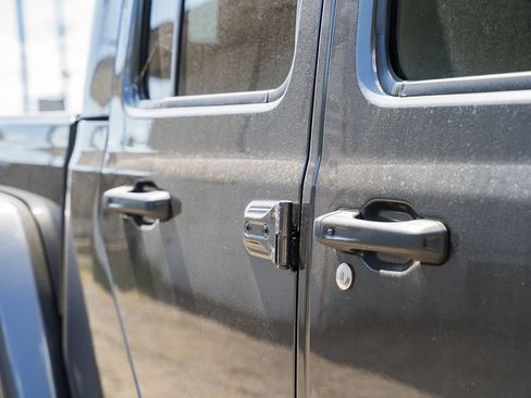 New 2025 Jeep Gladiator Mojave w/ Technology Group image 16