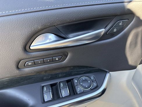 Used 2019 Cadillac XT4 Premium Luxury w/ Technology Package image 18