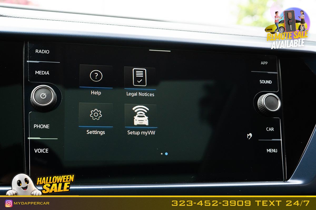 Used 2023 Volkswagen Taos SE w/ Panoramic Sunroof Package FWD image 30