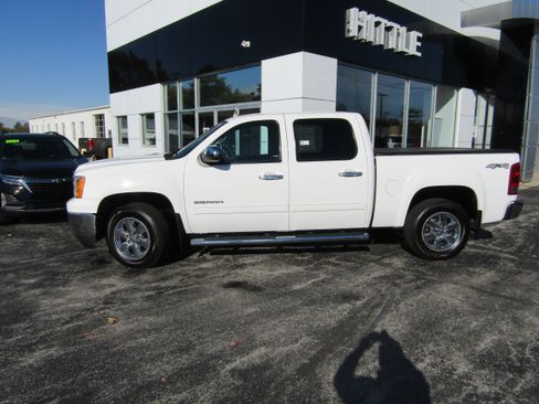 Used 2013 GMC Sierra 1500 SLE w/ Power Tech Package image 3