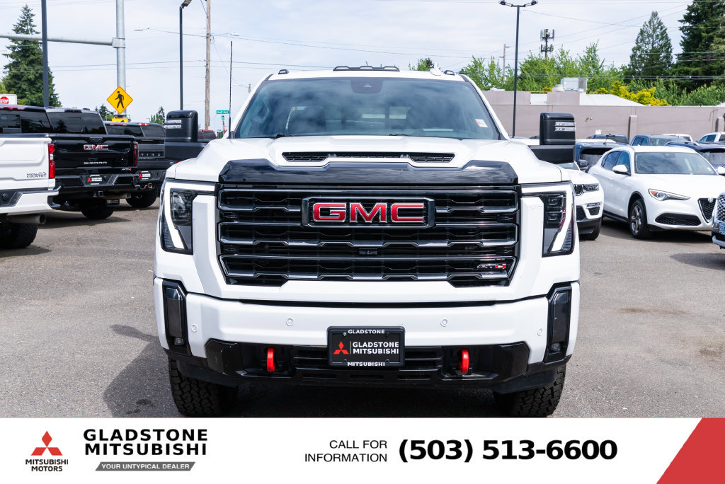 Used 2024 GMC Sierra 2500 AT4 w/ Technology Package AWD/4WD image 2