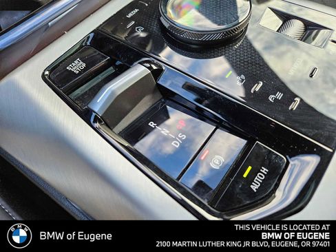 Used 2025 BMW X3 xDrive30 w/ M Sport Package AWD/4WD image 32