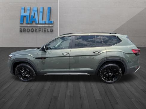 Certified 2026 Volkswagen Atlas Peak Edition AWD/4WD image 3