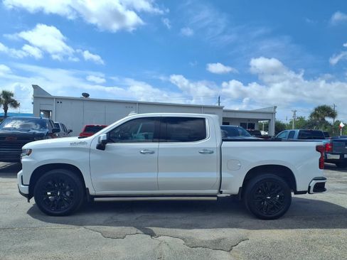 Used 2021 Chevrolet Silverado 1500 High Country RWD image 24
