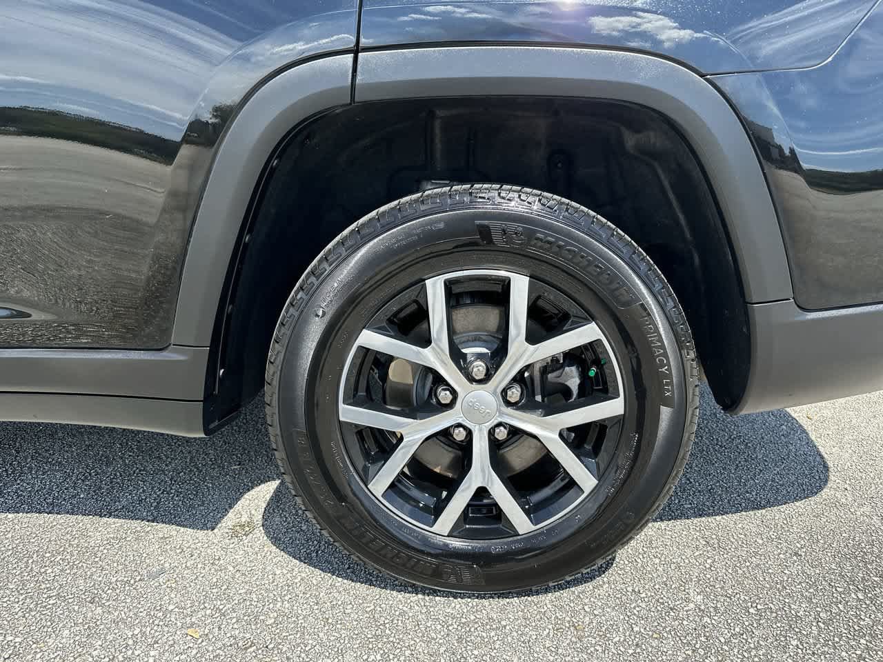Certified 2024 Jeep Grand Cherokee L Limited w/ Trailer Tow Package AWD/4WD image 10