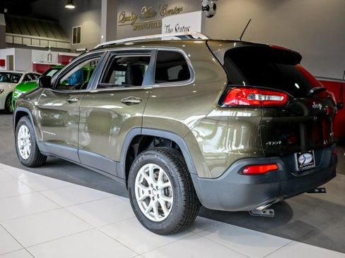Used 2015 Jeep Cherokee Latitude AWD/4WD image 7