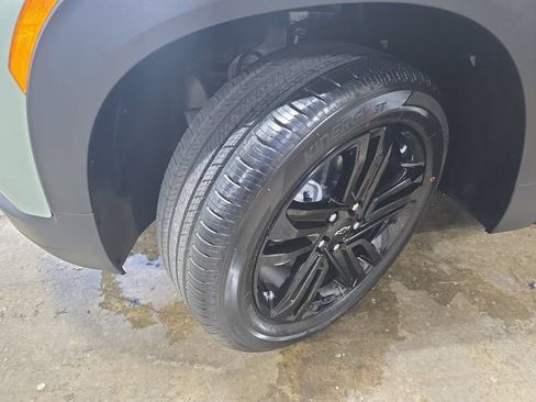 New 2026 Chevrolet TrailBlazer LT w/ Midnight Edition AWD/4WD image 32