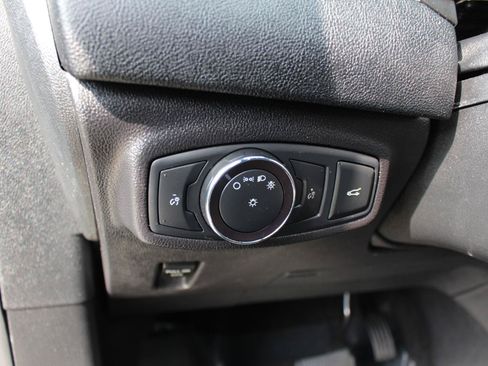 Used 2019 Lincoln MKC Premiere FWD image 17