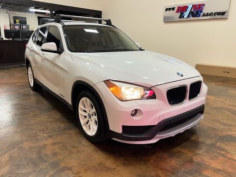 Used 2015 BMW X1 xDrive28i image 3
