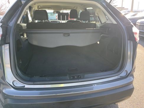 Used 2021 Ford Edge SE w/ Cargo Accessory Package image 14