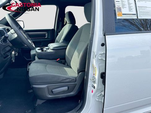 Used 2024 RAM 1500 Classic Warlock RWD image 25