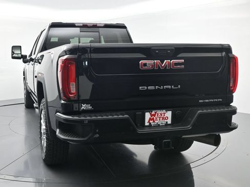 Used 2022 GMC Sierra 3500 Denali w/ Denali Ultimate Package AWD/4WD image 27
