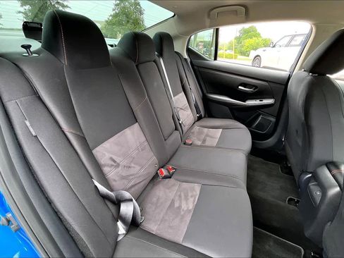 Used 2025 Nissan Sentra SR FWD image 20