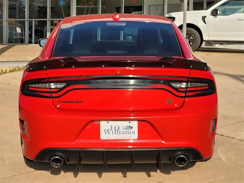 Used 2016 Dodge Charger R/T Scat Pack w/ Beats Audio Group image 5