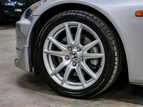 Used 2004 Honda S2000 image 48