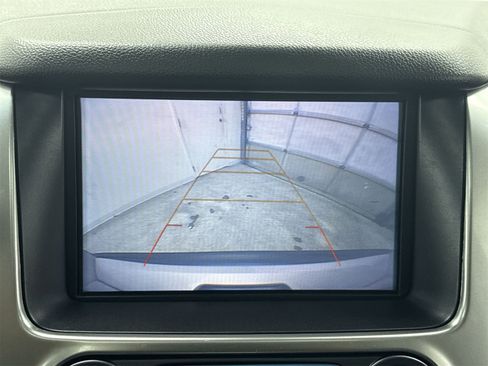 Used 2018 Chevrolet Tahoe LT image 23