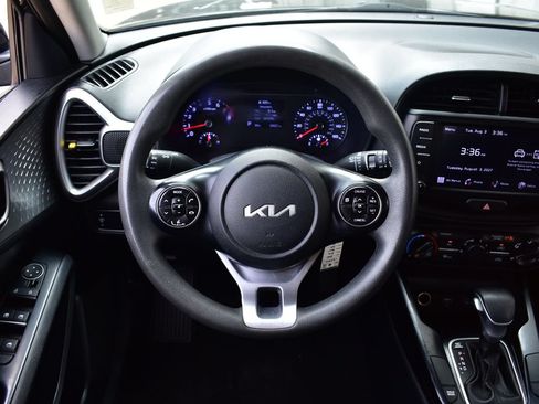 Used 2022 Kia Soul LX FWD image 31