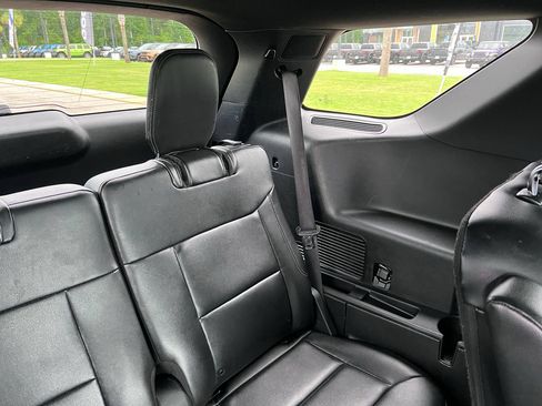 Used 2020 Ford Explorer Limited RWD image 12