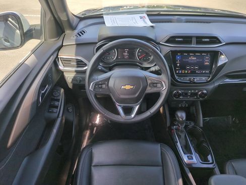 Used 2021 Chevrolet TrailBlazer ACTIV w/ Sun and Liftgate Package FWD image 18