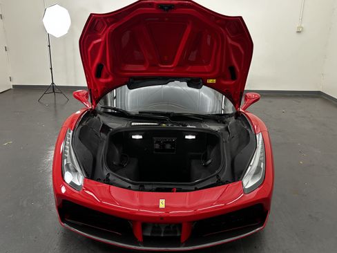 Used 2019 Ferrari 488 Spider RWD image 11