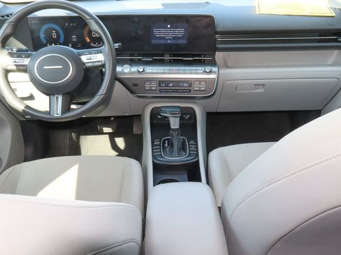 Used 2024 Hyundai Kona SEL FWD image 10