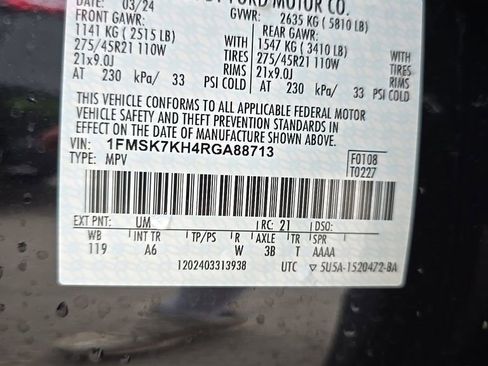 Used 2024 Ford Explorer ST-Line w/ Class IV Trailer Tow Package RWD image 16
