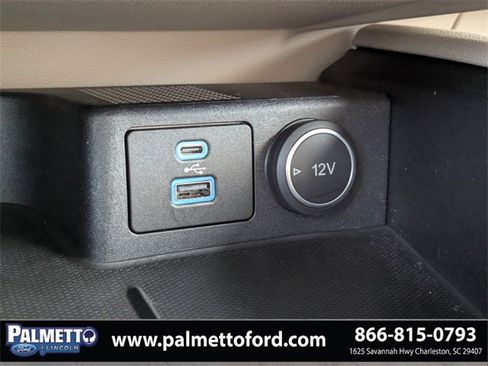 Used 2021 Ford Escape Titanium image 24