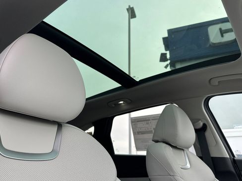 New 2026 Hyundai Tucson Limited AWD/4WD image 17