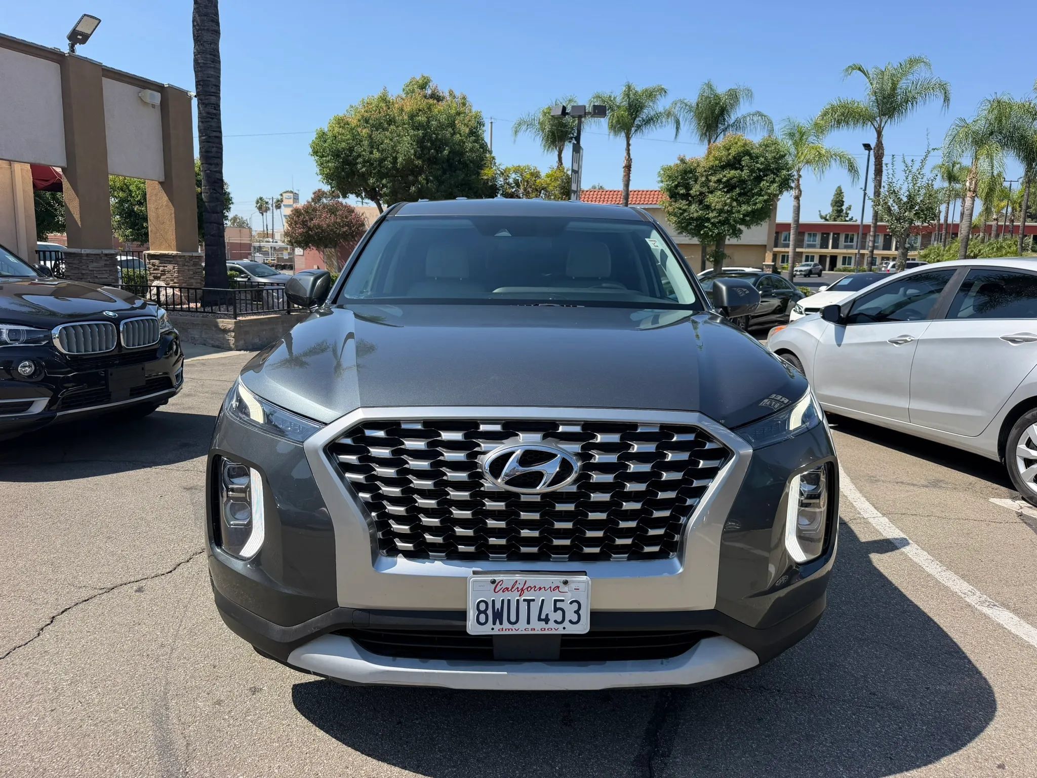 Used 2021 Hyundai Palisade SE FWD image 2