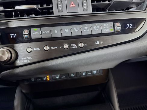 Certified 2025 Lexus ES 350 w/ Premium Package FWD image 16