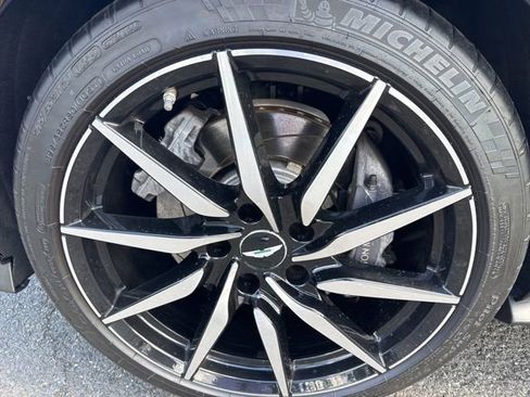Used 2020 Aston Martin V8 Vantage Coupe RWD image 14