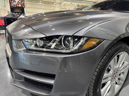 Used 2019 Jaguar XE Prestige AWD/4WD image 24