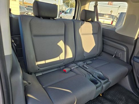 Used 2004 Honda Element EX image 17