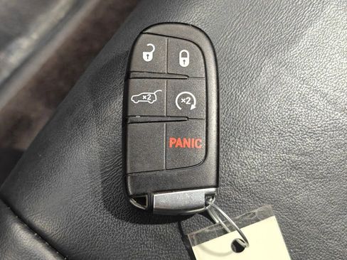 Used 2017 Jeep Grand Cherokee Limited AWD/4WD image 12