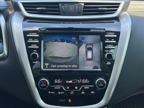 Used 2016 Nissan Murano Platinum w/ Platinum Technology Package FWD image 24