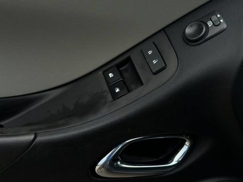 Used 2015 Chevrolet Camaro LS RWD image 13