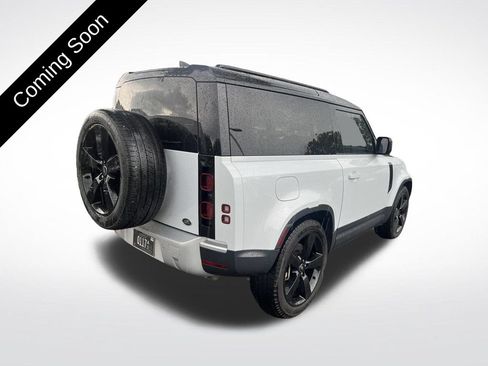 Used 2022 Land Rover Defender 90 S AWD/4WD image 5