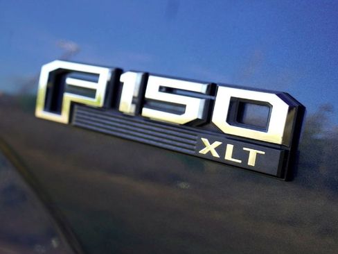 Used 2015 Ford F150 XLT w/ Equipment Group 302A Luxury image 11